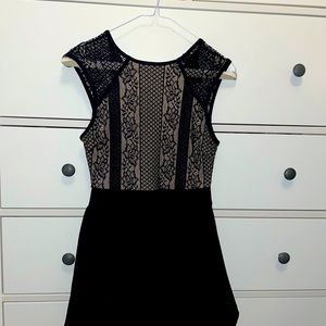Women’s dress